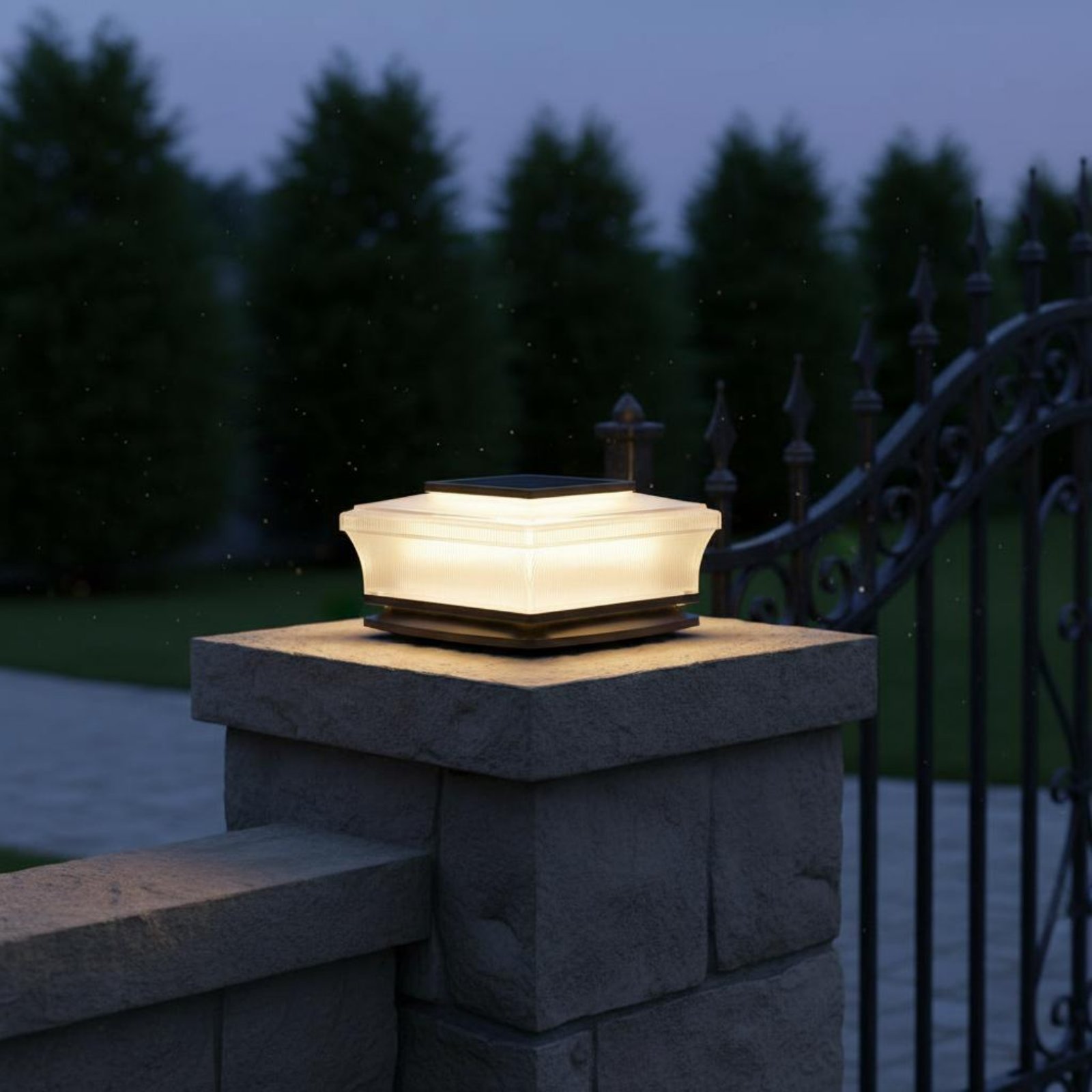 Solar Post Cap Light Wireless  - Outdoor Lighting Modern avis et prix