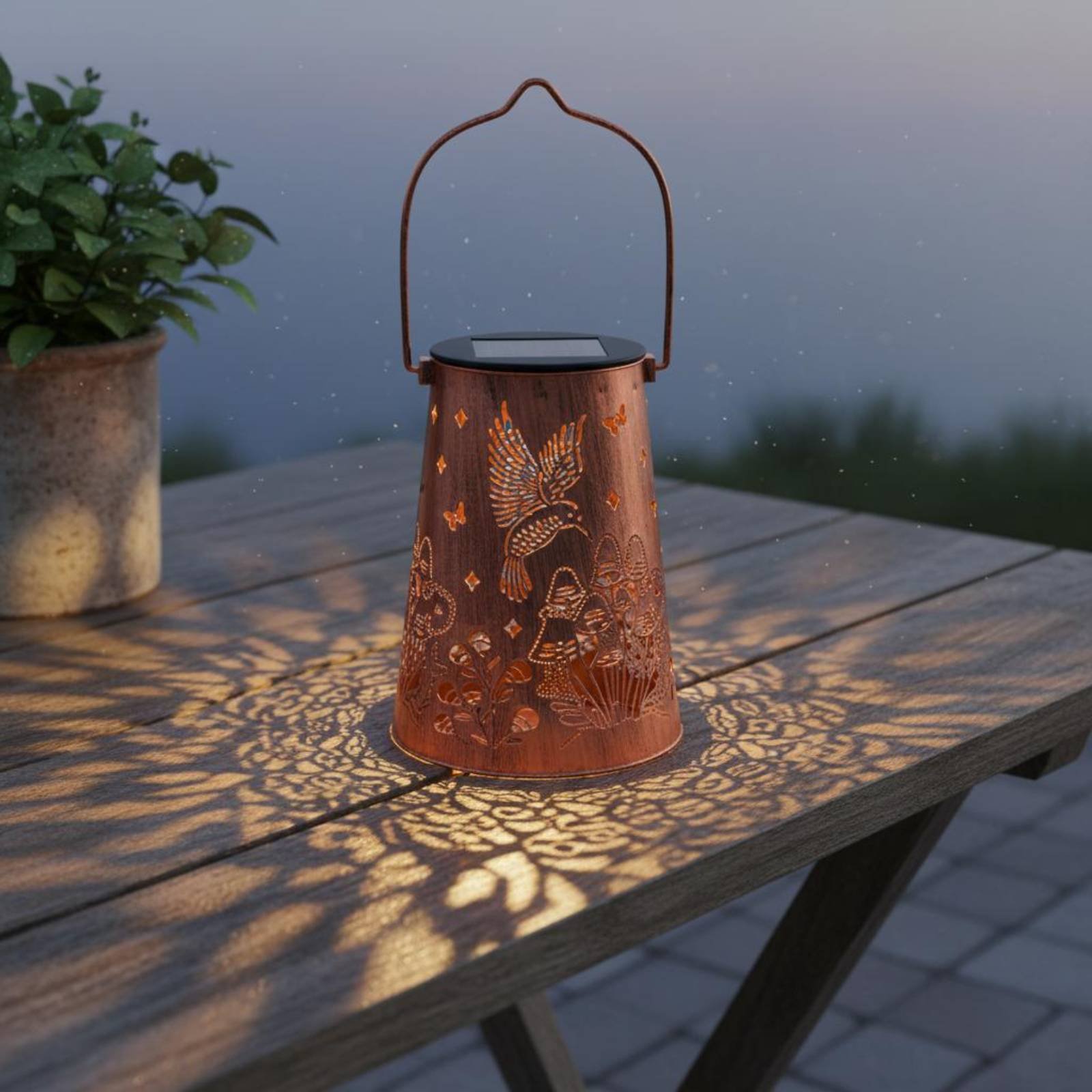 Floral Garden Lantern Pattern  - Outdoor Lighting And Decor avis et prix