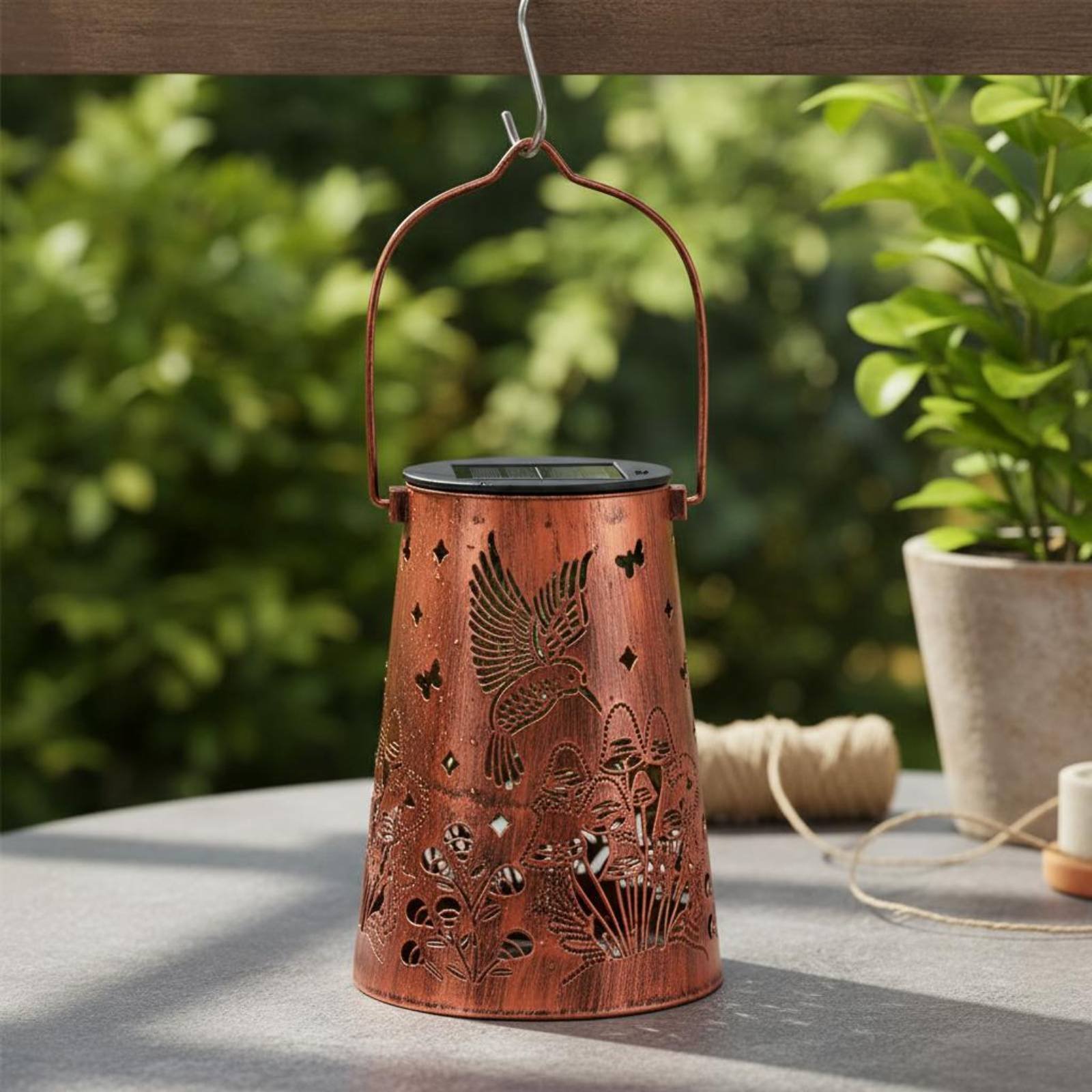 Floral Garden Lantern Pattern  - Outdoor Lighting And Decor avis et prix