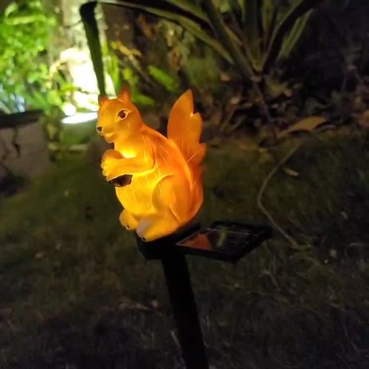 LED Solar Resin Squirrel Groun - Outdoor Lighting Ground Fixtures avis et prix