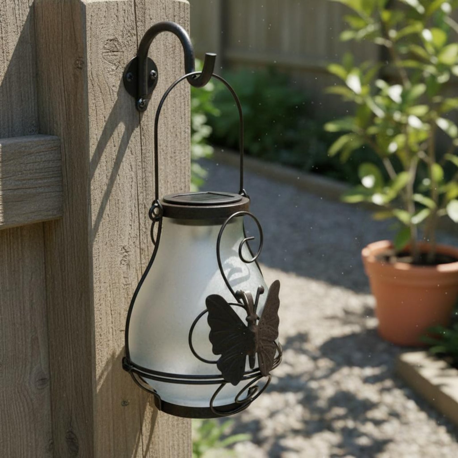 Solar Butterfly Lantern Waterp - Outdoor Lighting And Decor avis et prix