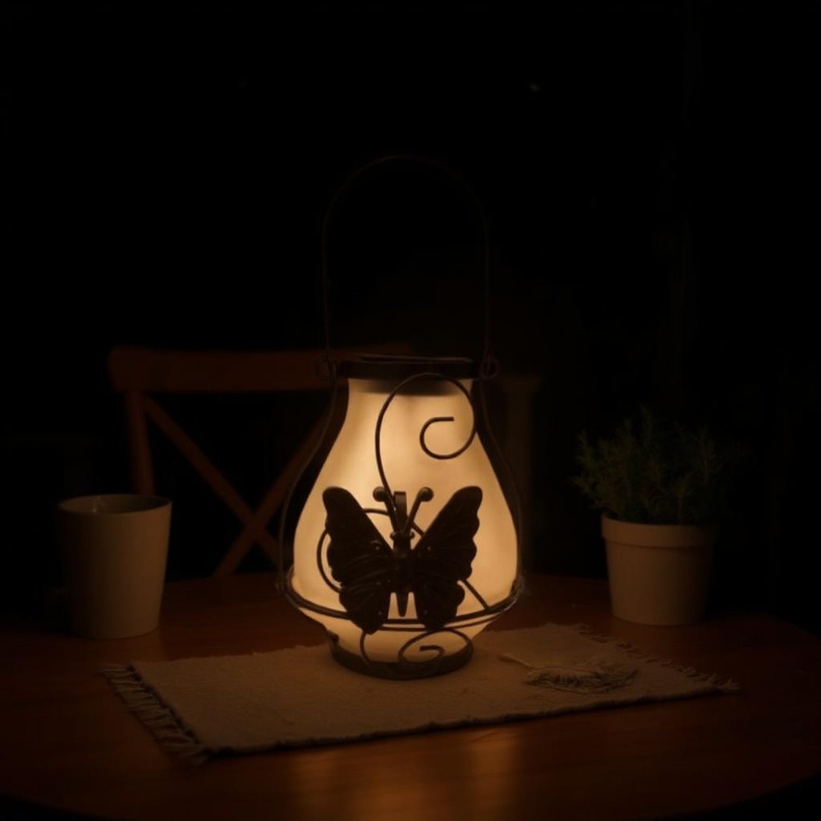 Solar Butterfly Lantern Waterp - Outdoor Lighting And Decor avis et prix