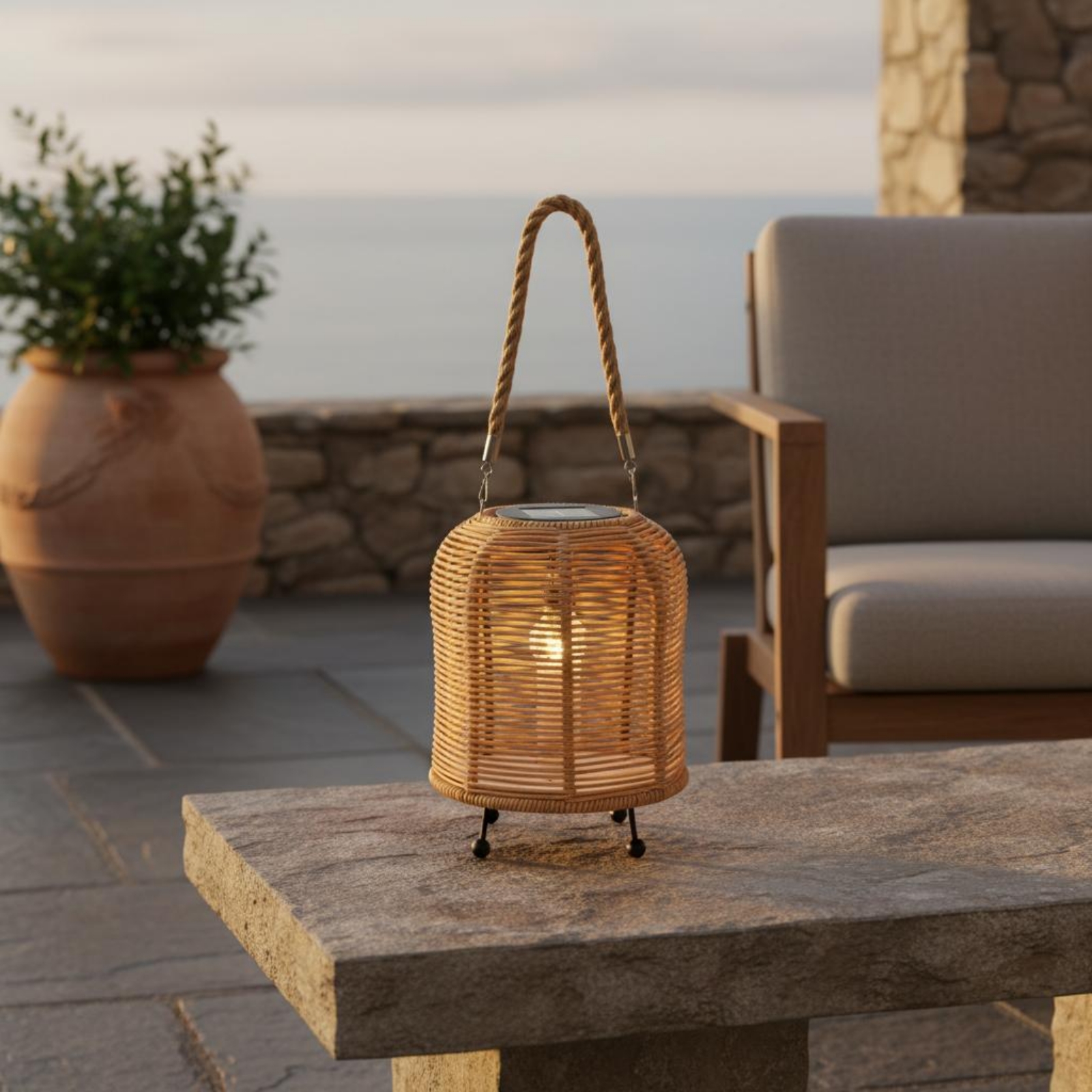 Handwoven Solar Lantern Warm L - Outdoor Lighting And Decor avis et prix