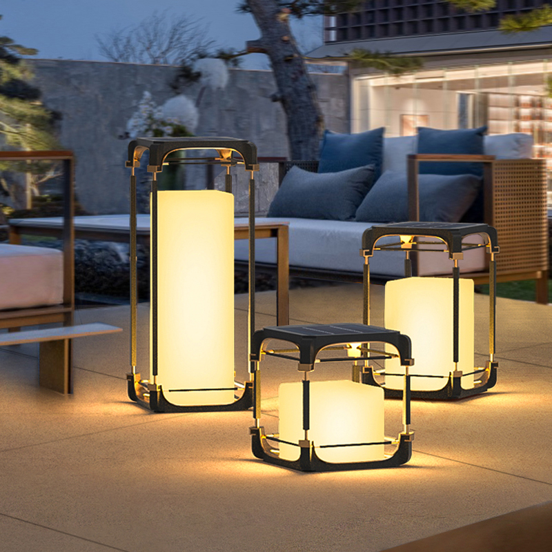 Luminous floor lamp courtyard  - Outdoor Lighting And Decor avis et prix